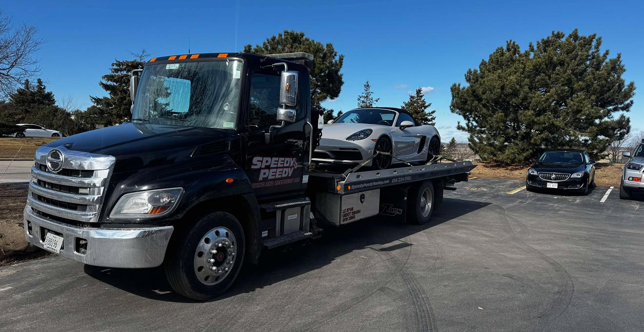 waukesha flatbed towing service